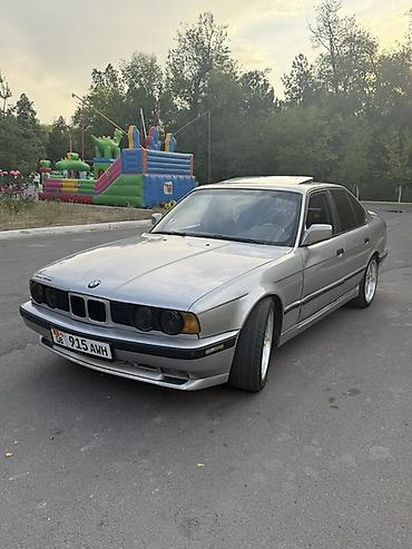 Унаа: BMW 5 series: 1991 г., 2.5 л, Кол менен иштөөчү, Бензин, Седан — 6