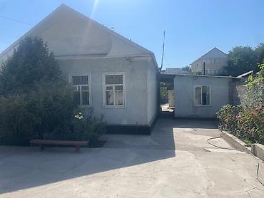 Продажа коттеджей и домов: Продажа дома 🏡 **СРОЧНО ПРОДАЁТСЯ ДОМ!** 📍 Район Красный Строитель\ — 12