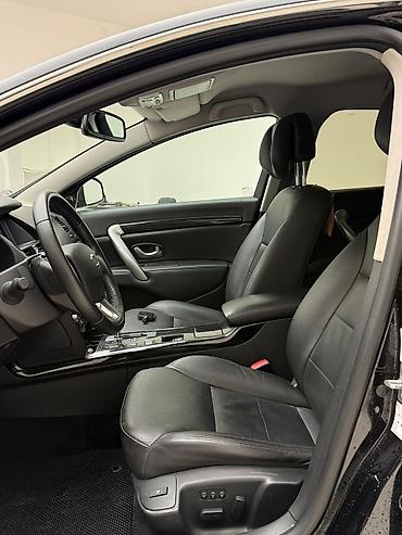 Renault: Renault : 2019 г., 2 л, Автомат, Газ, Седан — 13