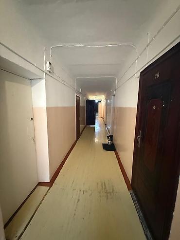 52: 1 комната, 18 м², 5 мкр Общежитие, 2 этаж, Старый ремонт — 3