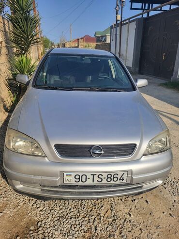 Opel Astra: 1.6 л | 2000 г. 212000 км Хэтчбэк