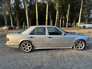 Продажа авто: Mercedes-Benz E-Class: 1993 г., 5 л, Автомат, Газ, Седан — 6