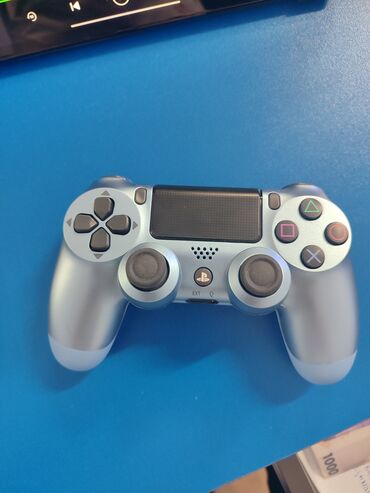 аренда ps4 бишкек: Продаю дуалшок 4 реплика в отличном состоянии