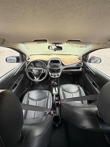 bmw e29: Chevrolet Spark: 2018 г., 1 л, Автомат, Бензин, Хэтчбэк — 4