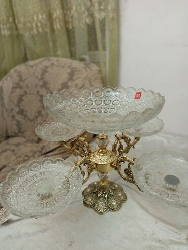 servis qab: Beşqablı mərməri-şüşə meyvə/şirniyyat stendi - Üst hissədə böyük