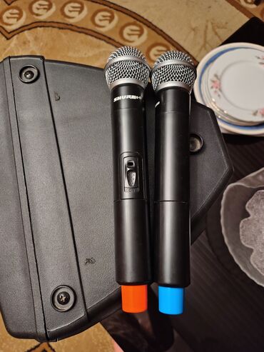 CD, DVD disklər və kassetlər: Simsiz (Bluetooth) Mikrofon Shure, Pulsuz çatdırılma