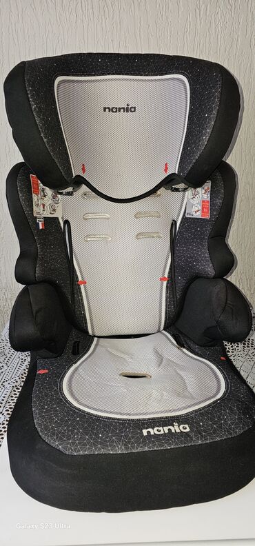 Car Seats & Baby Carriers: Auto sediste za decu do 36kg.Skida se gornji deo,tako da ostaje