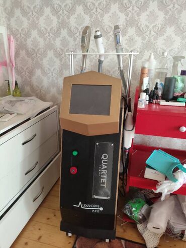 Dırnaq qurutma lampaları: Lazer cihazı satılır.5 funksiyasıdır.lazer ağartma carbon peeling RF