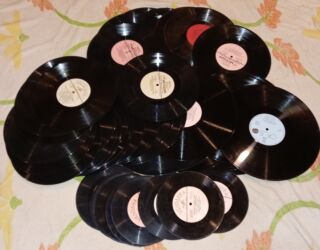 манекен груша купить: Plastinkalar biri 2 manat