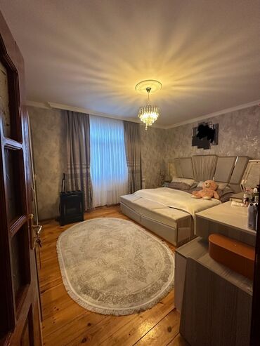 Həyət evləri və villaların satışı: Köhnə Günəşli 4 otaqlı, 120 kv. m, Kredit yoxdur, Orta təmir — 4