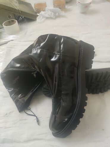 Ботинки и ботильоны: Женские осенне‑зимние сапоги и ботильоны — набор из нескольких пар — 14