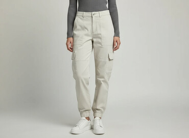stradivarius cargo czarne: Cargo, Spodnie cargo damskie, rozmiar L