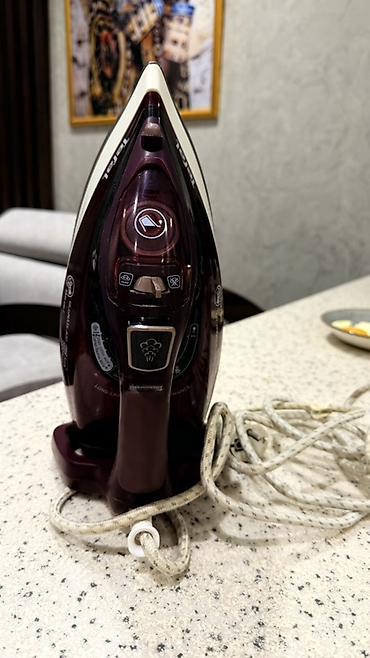 tefal buxarlı ütü: Tefal buxarlı ütü – Ultimate 500 modeli (üzərində “Ultimate 500” — 3