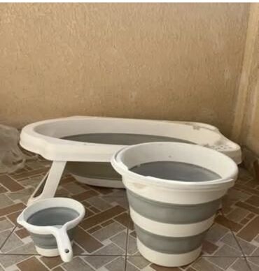 skuter az: Qatlanan vanna desti ushaq uchun. Az ishlenib yer tutmur. 50 azna