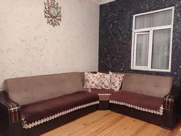 Künc divan, Açılan, Bazalı