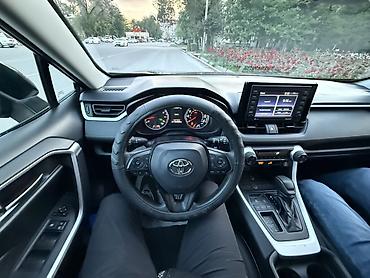 Toyota: Toyota RAV4: 2020 г., 2.5 л, Автомат, Бензин, Кроссовер — 11