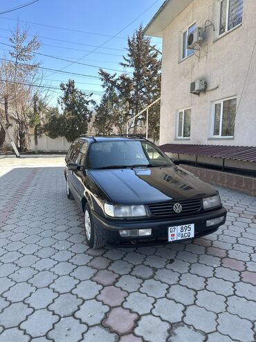 Volkswagen: Volkswagen Passat: 1994 г., 1.8 л, Механика, Бензин, Универсал