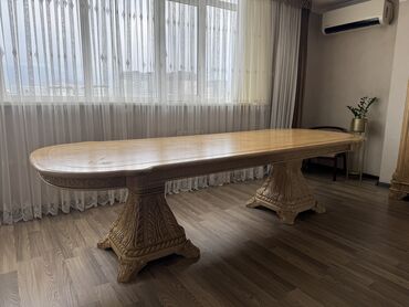 продается стол: Стол для зала, Б/у, Не раскладной, Овальная