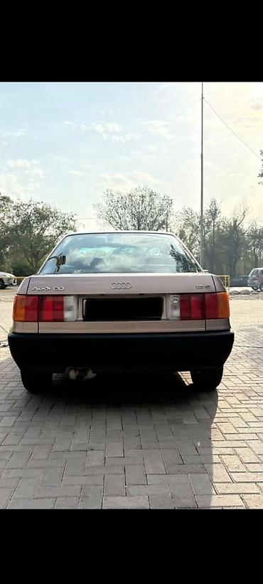 wuling mini ev: Audi 80: 1987 г., 1.8 л, Механика, Бензин, Седан — 6