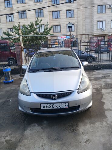 Honda: Honda Fit: 2005 г., 1.3 л, Вариатор, Бензин, Хэтчбэк