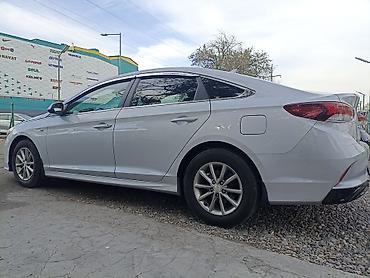 Продажа авто: Hyundai Sonata: 2019 г., Автомат, Седан — 3