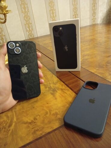 lenkeran telefonlar: IPhone 13, 128 GB, Midnight, Simsiz şarj, Face ID