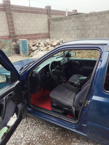 Volkswagen: Volkswagen Vento: 1996 г., 1.8 л, Механика, Бензин, Седан — 15