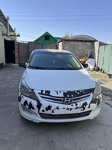 логан рено: Hyundai Solaris: 2015 г., 1.6 л, Механика, Бензин, Седан — 2