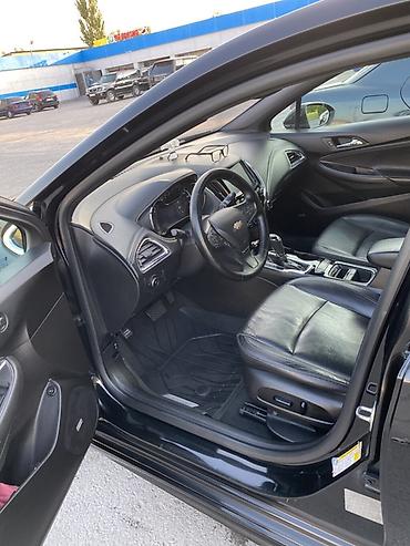 park masin: Chevrolet Cruze: 1.4 l | 2018 il 221090 km Sedan — 10