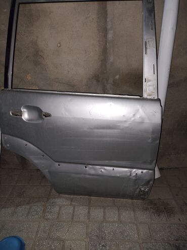 запчасти митсубиси паджеро 2: Məhsul: Toyota Land Cruiser Prado üçün kuzov detalları - Arxa sağ yan