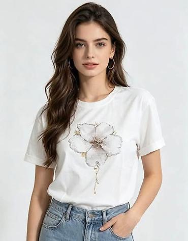 obe: Sve majice su univerzalne velicine. Materijal 95 % pamuk 5% elastin — 5