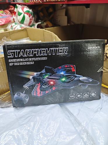 Игрушка STARFIGHTER — радиоуправляемый космический истребитель -