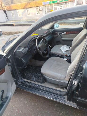 Audi: Audi 100: 1992 г., Механика, Седан — 8