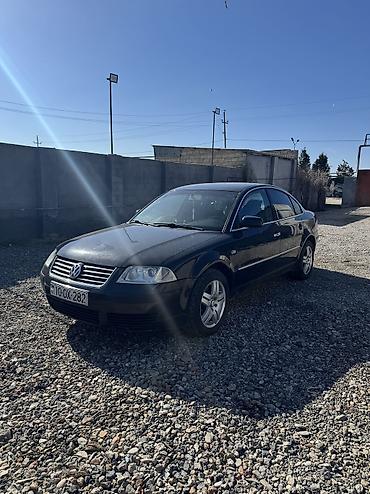 Volkswagen: Volkswagen Passat: 1.9 l | 2001 il Sedan — 2