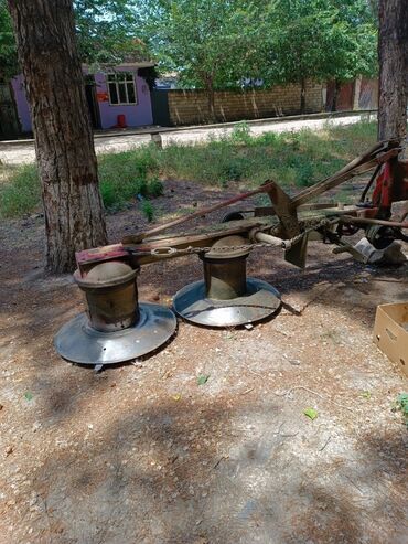 Traktorlar: İdeal vəziyyətdə mator karopqa Alətlərlə bir yerdə satılır hər biri — 8