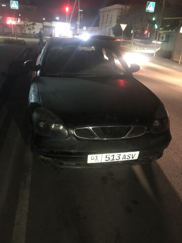 Daewoo: Daewoo Nubira: 2000 г., 1.6 л, Механика, Бензин, Седан