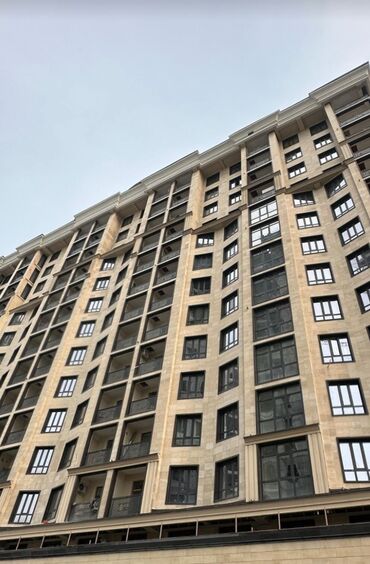 снять квартиру в частном секторе: 3 бөлмө, 92 кв. м, Элитка, 7 кабат, ПСО (өзү оңдоп түзөтүп бүтүү үчүн)