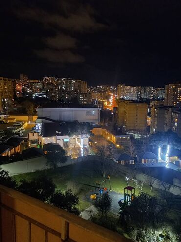 Uzunmüddətli kirayə mənzillər: Xətai rayonu, Əhmədli qəsəbəsi, Gəncə prosektində yerləşən 9 mərtəbəli — 5