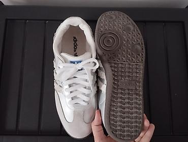 soft shell: Кроссовки, 40, Adidas, Б/у, цвет - Белый — 4