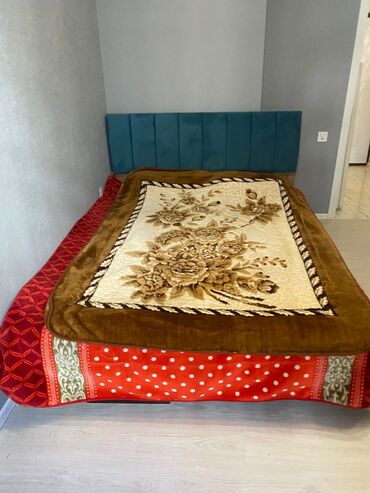 taxt işlənmiş: İşlənmiş, İkinəfərlik çarpayı, Matrassız