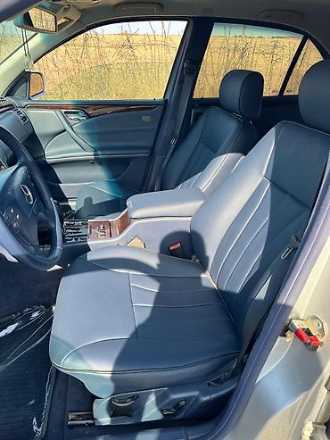 Mercedes-Benz: Mercedes-Benz E-Class: 2.4 l | 2000 il Sedan — 7