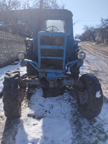 uaz maşınların satışı: Satılır 5000₼ yaxşı vaziyyatdadi təcili. Satılır traktor 82 gəncədə