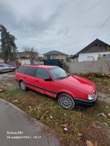 Volkswagen: Volkswagen Passat: 1992 г., 1.8 л, Механика, Бензин, Универсал