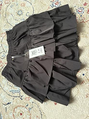 ucuz geyimlər: Qara rəngli qatlanaqlı qısa ətək - Rəng: qara - Model: çoxqatlı — 2