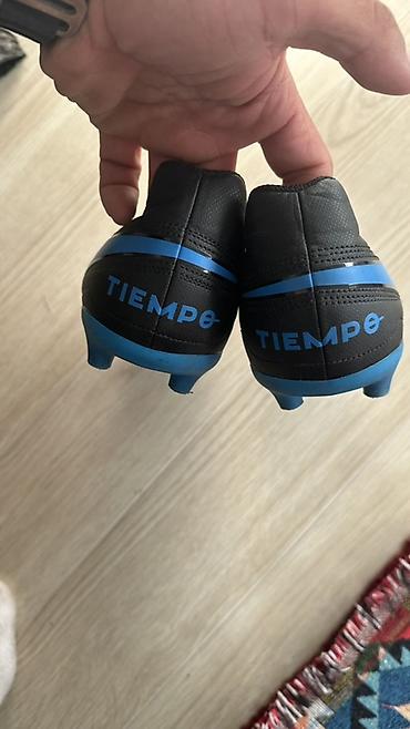 Бутсы: Футбольные бутсы Nike Tiempo Legend (серия Academy). - Тип подошвы — 5