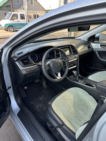 Hyundai: Hyundai Sonata: 2019 г., 2 л, Автомат, Газ, Седан — 9