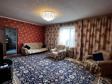 Полдома, 85 м², 4 комнаты, Собственник, Старый ремонт at lalafo.kg Полдома, 85 м², 4 комнаты, Собственник, Старый ремонт
