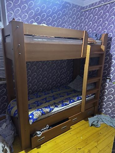odun taxta: İki mərtəbəli taxta çarpayı sağlam maldı cıyıltı səsi falan heçnə — 1