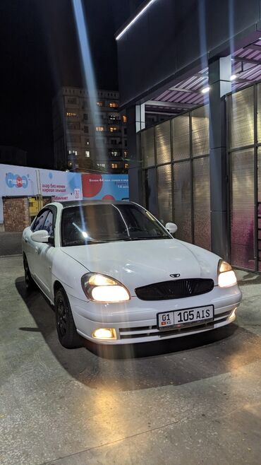нубиа: Daewoo Nubira: 2000 г., 1.5 л, Механика, Бензин, Седан
