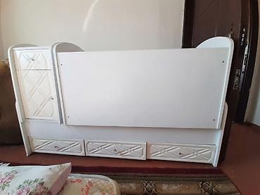 Usaq kalesqasi ve usaq ucun besik satilir.Besik sokulub 18 yasina lalafo.az -da Usaq kalesqasi ve usaq ucun besik satilir.Besik sokulub 18 yasina